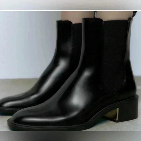 Zara brand women’s METAL TRIM BLOCK HEEL ANKLE BOOTS size 36 BLACK AND GOLD - Picture 5 of 12